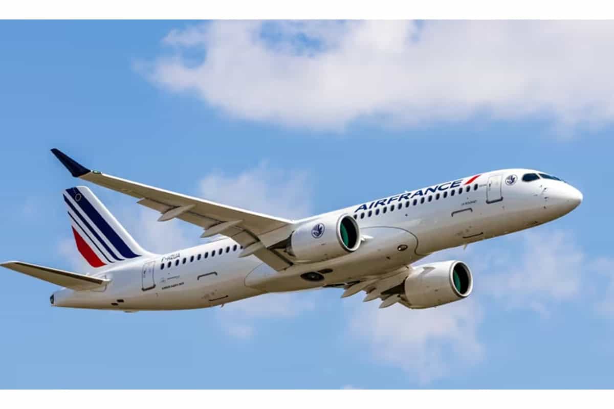 Air france - travel and tour world Air france flight up in the sky