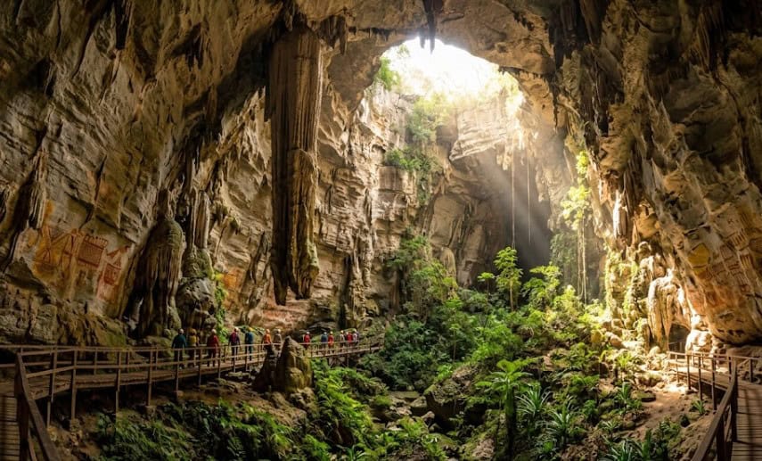The massive gruta do janelão limestone cave entrance at cavernas do peruaçu national park.