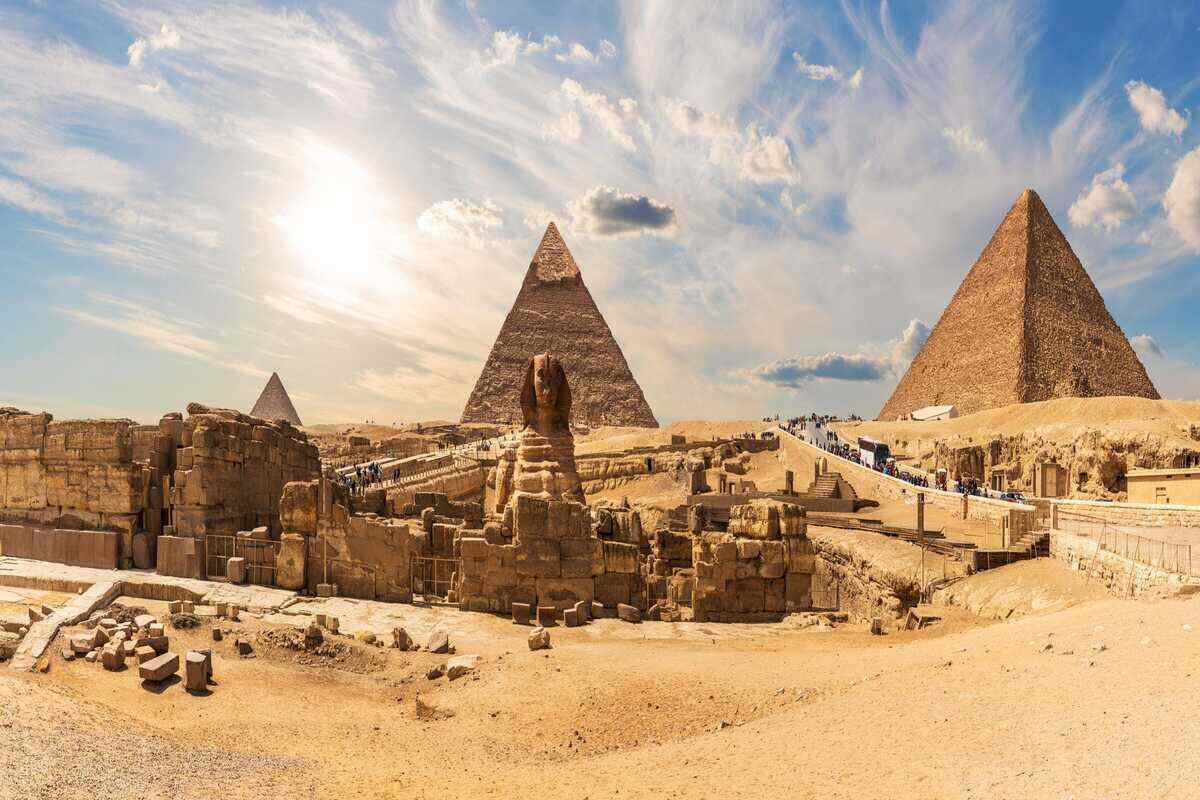 Egypt and qatar tourism and energy investment talks