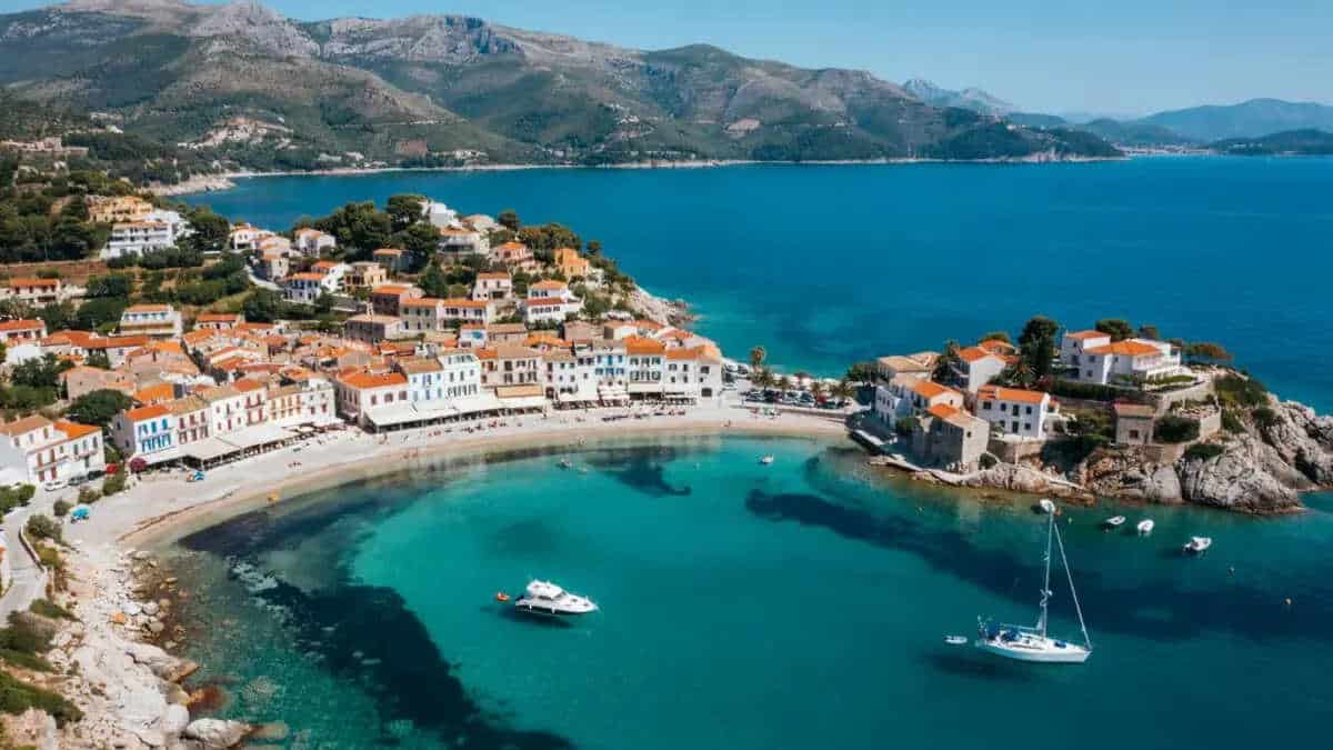 Greece tourism 5 - travel and tour world Samos and skiathos tourism growth in greece