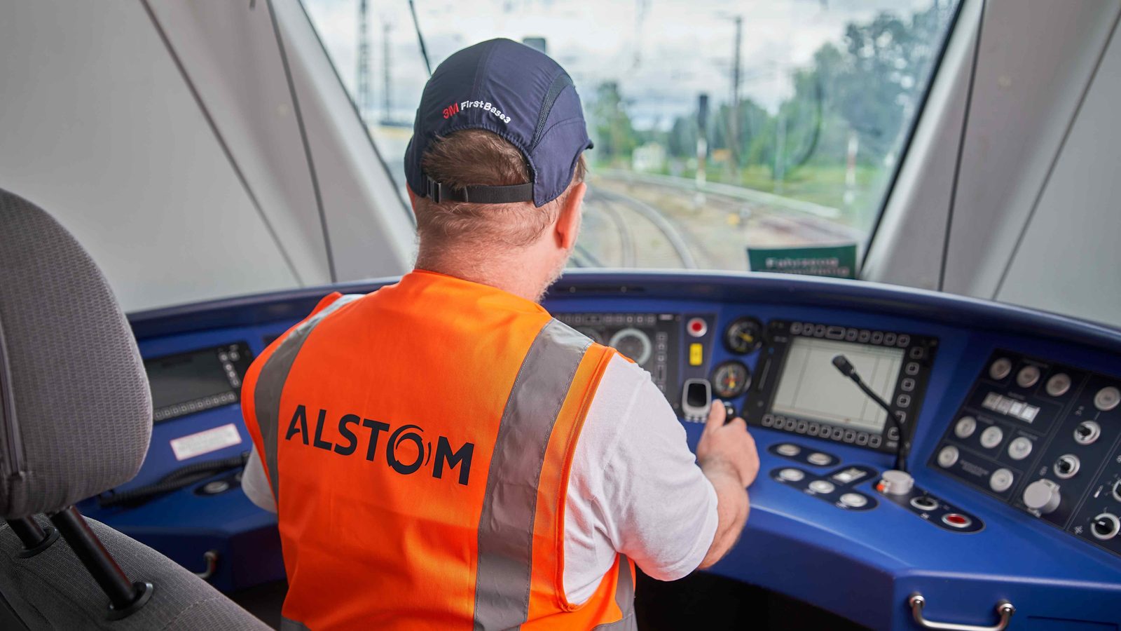 Hennigsdorf site_employee_testing_2023_01 - travel and tour world Alstom employee testing railway control systems, illustrating advanced train technology and alstom’s pittsburgh rail innovation centre.