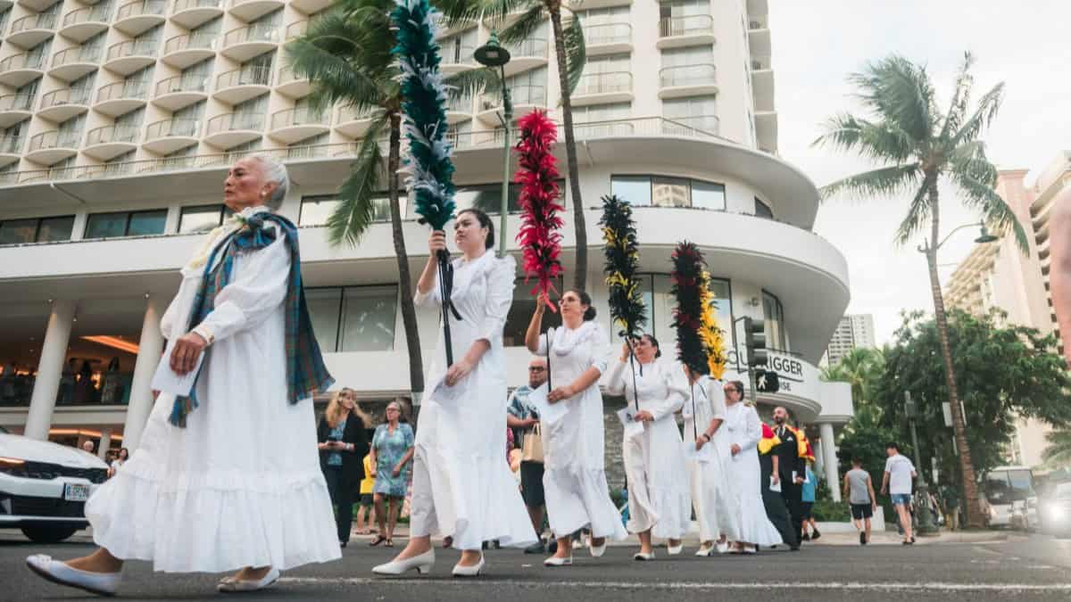 Honolulu-luxury-hotel-princess-kaiulani-cultural-celebration - travel and tour world Princess ka‘iulani cultural celebration outside outrigger waikīkī paradise hotel in honolulu.
