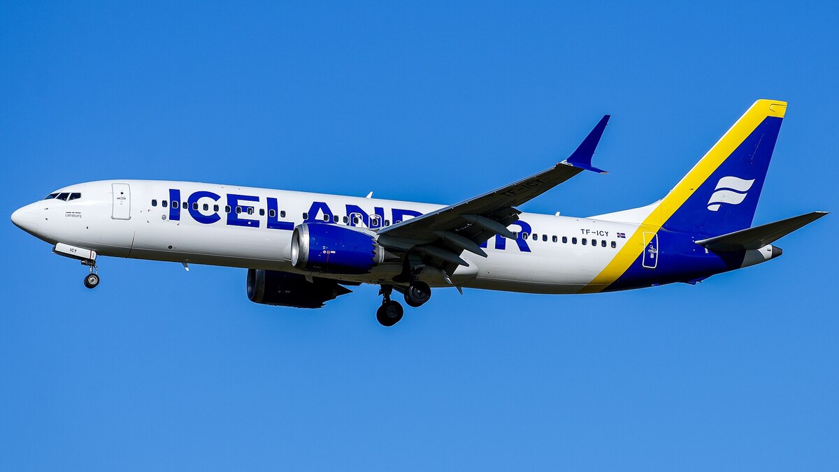 Icelandair - travel and tour world Icelandair
