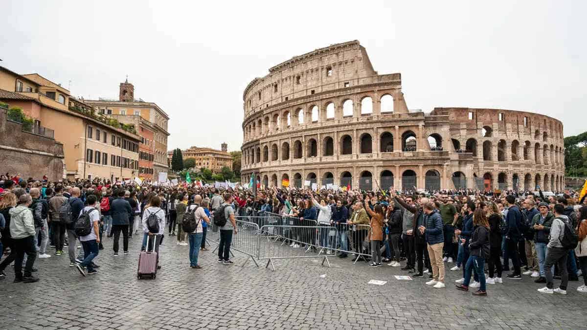 Italy protest - travel and tour world Italy protests disrupt rome and milan tourist routes
