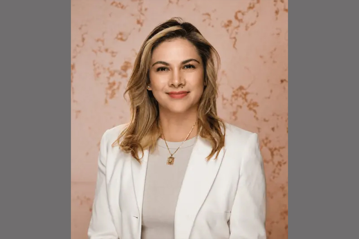 Karen tijerina estrada - travel and tour world Karen tijerina estrada headshot