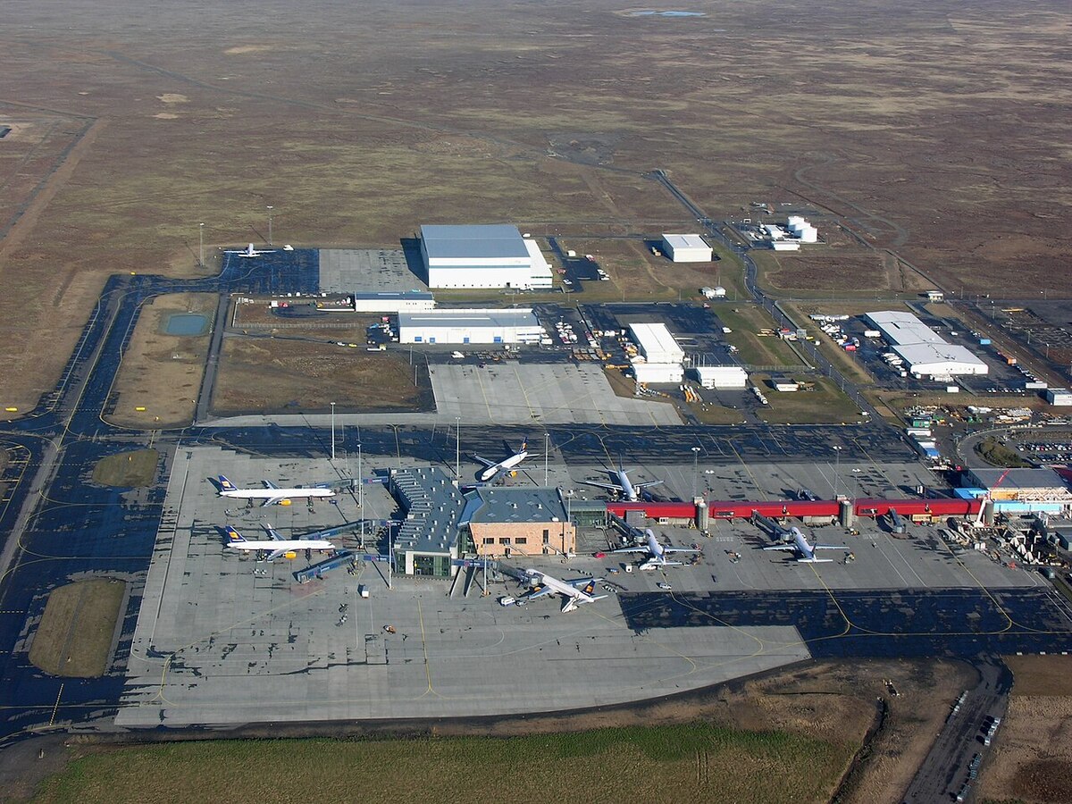 Keflavík international airport - travel and tour world Keflavík international airport