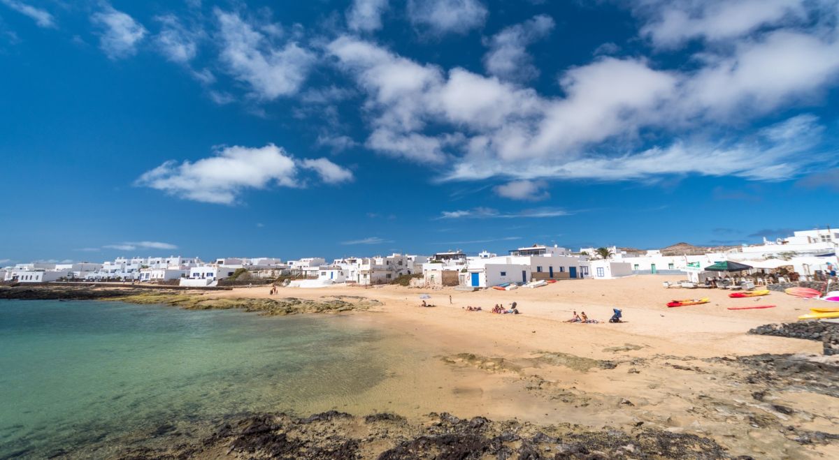 Lanzarote - travel and tour world Spain’s lanzarote attracts british holidaymakers with warm weather and beautiful beaches