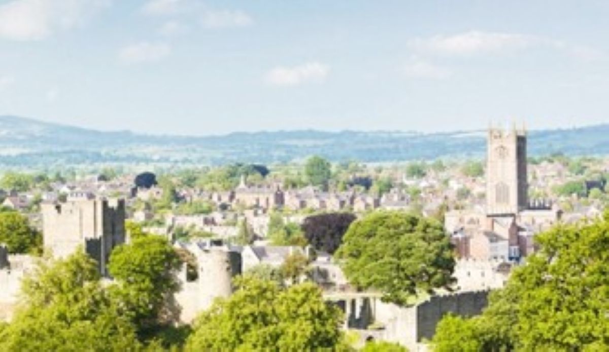 Ludlow - travel and tour world Ludlow shropshire attracts tourists with historic charm and famous food