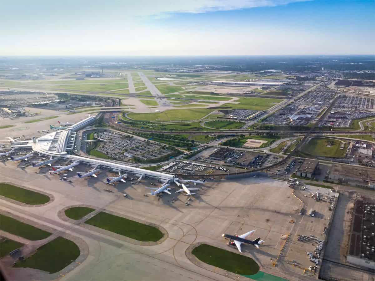 Aerial view of chicago o&rsquo;hare international airport with aircraft, runways and terminal facilities
