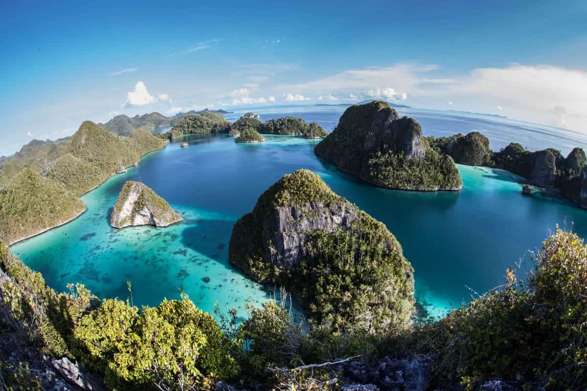 Australia aligns with uk: papua new guinea travel risk protection expands in 2026