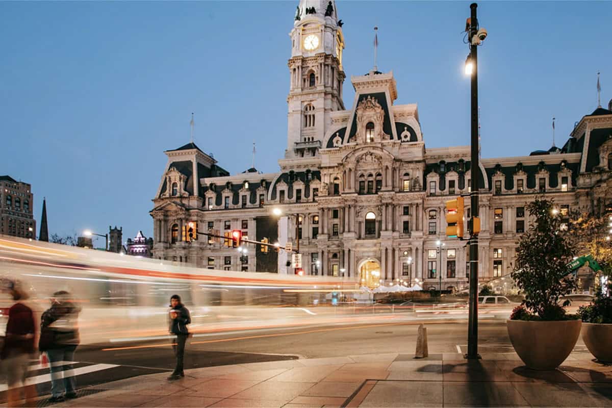 Pennyslvania - travel and tour world Busy street in us