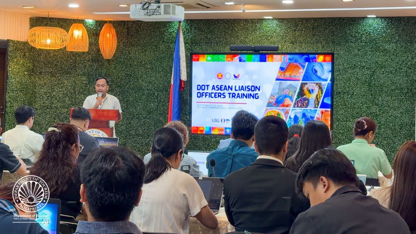 Philippines trains tourism frontliners ahead of the 49th asean summit