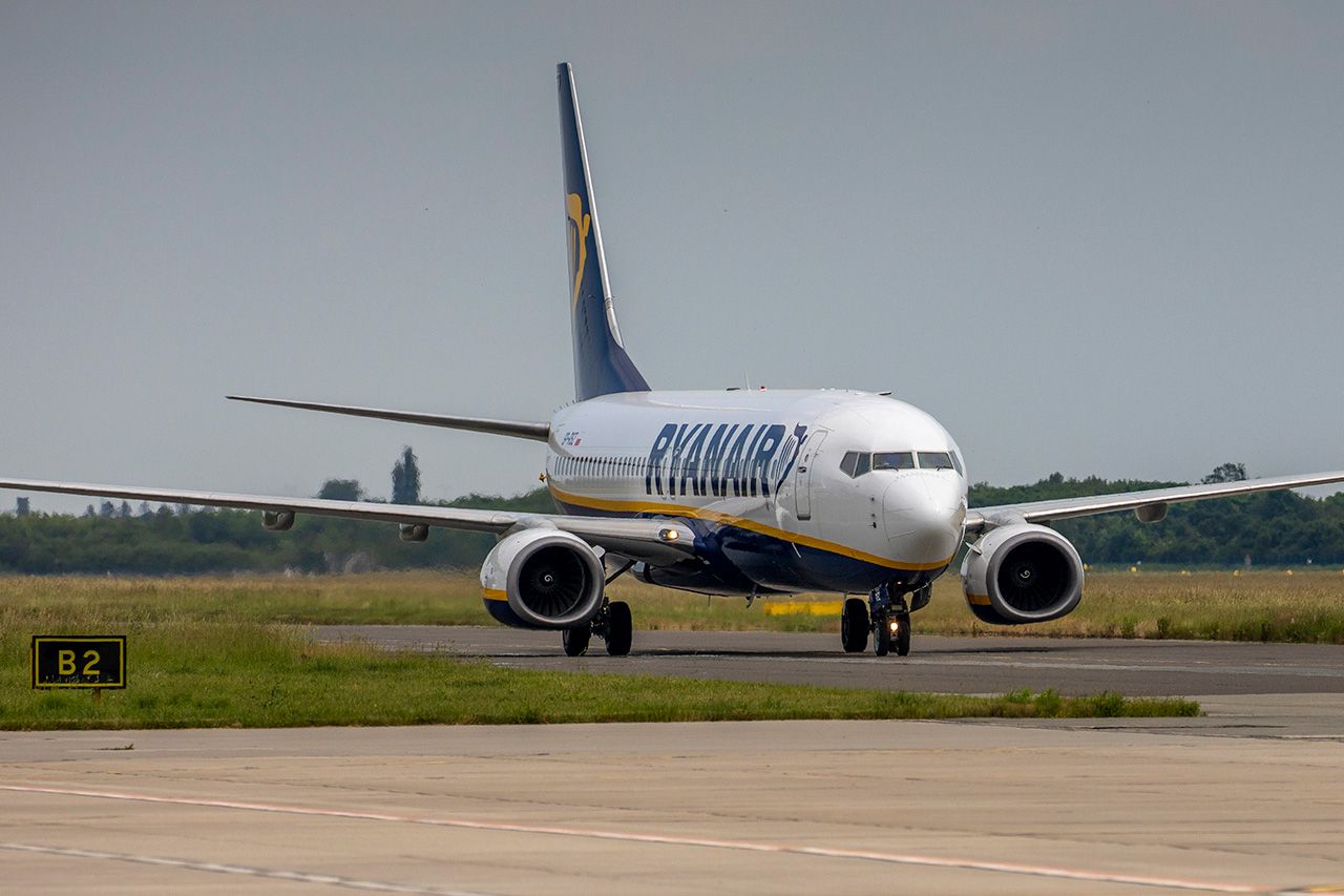 Ryanair - travel and tour world Ryanair
