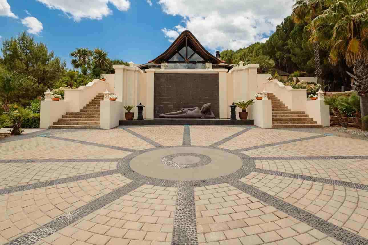 Restored 19th-century farmhouse in portugal&rsquo;s algarve, set to open as the 22-room shanti-som luxury wellness retreat in february 2027.