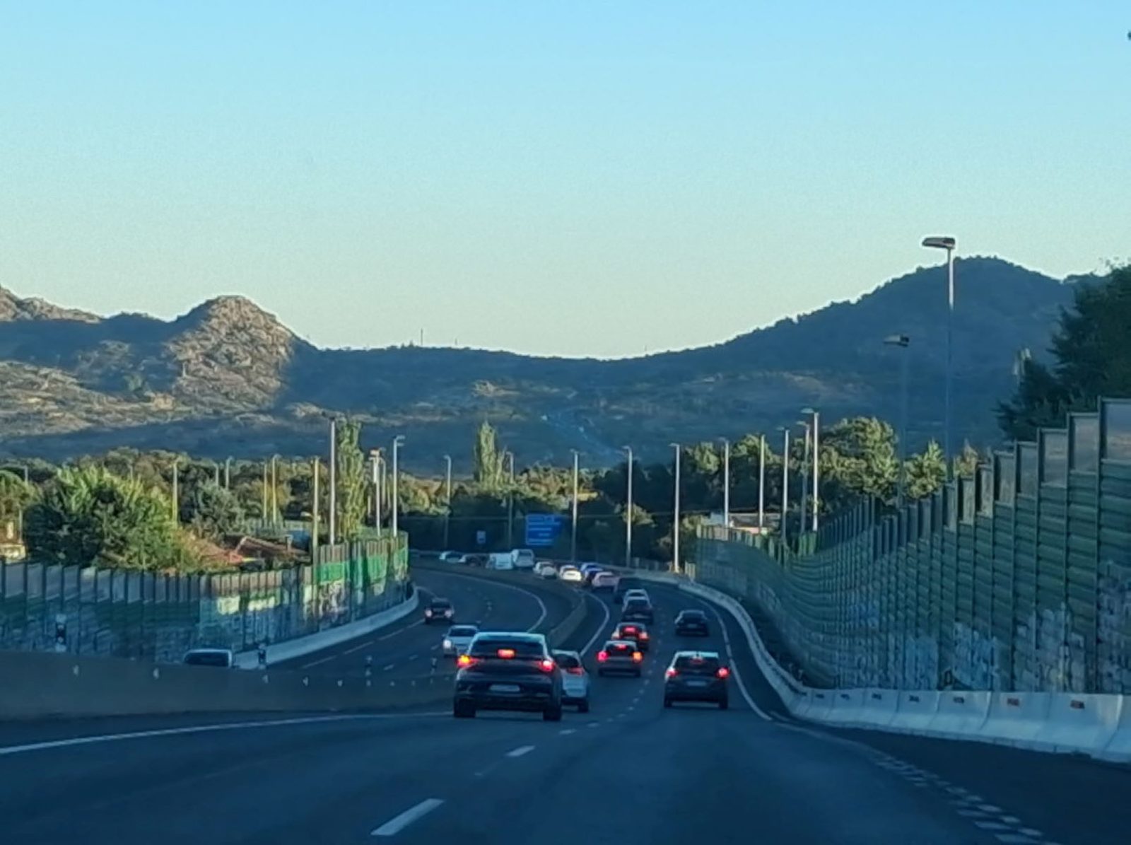Spain faces october holiday traffic surge as 5. 76 million road journeys challenge tourist travel - travel and tour world Spain