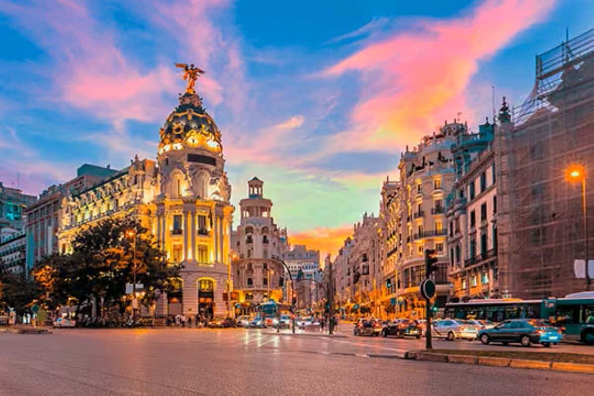 Spain records tourism surge as international visitors fill spanish destinations during summer 2026