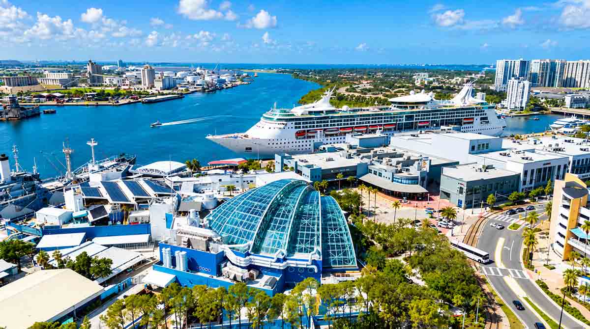 Tampa - florida aquarium - drone - overview - 2025 - travel and tour world Tampa - florida aquarium - drone - overview - 2025