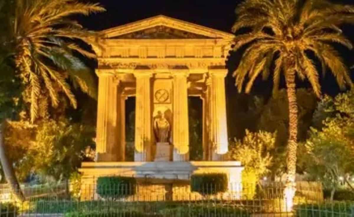 Valletta - travel and tour world Valletta in malta draws travellers with pleasant october weather and walkable attractions