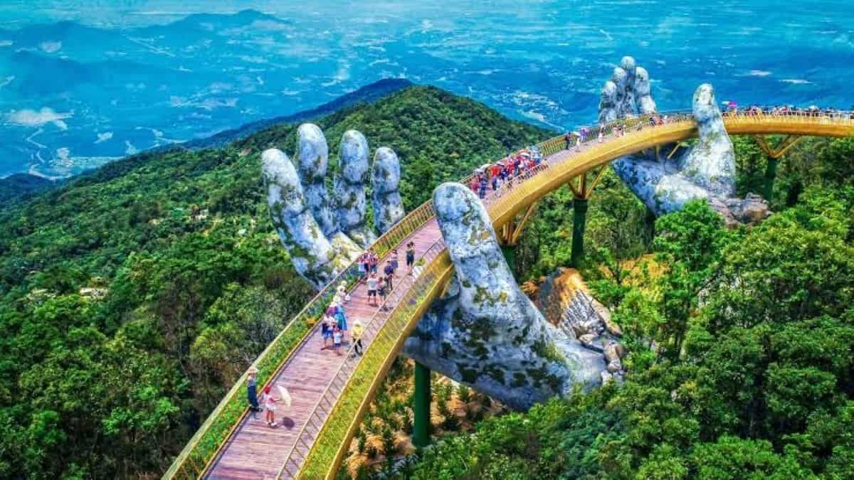 Asian travellers spending more on shorter trips, dining, shopping and experiences across asia