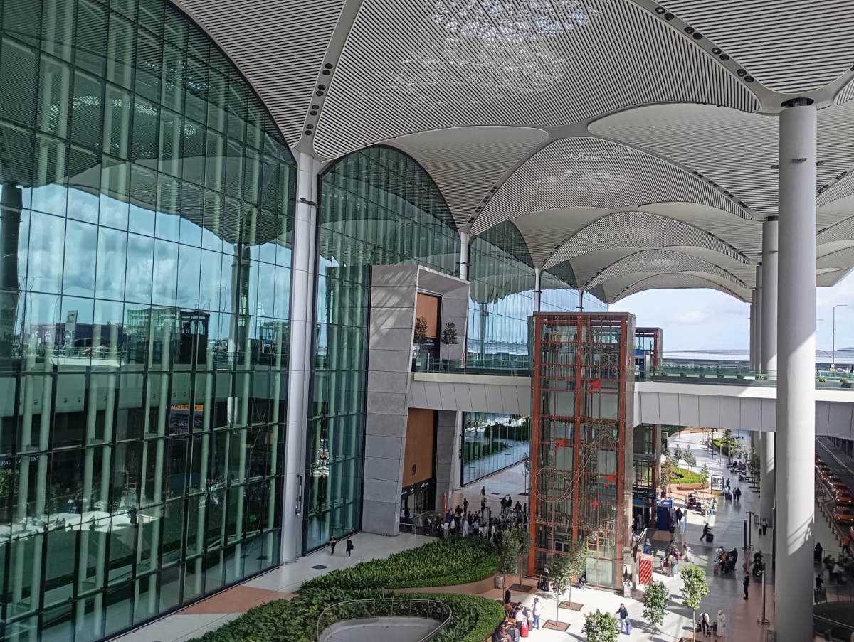 Asia airports cancellations