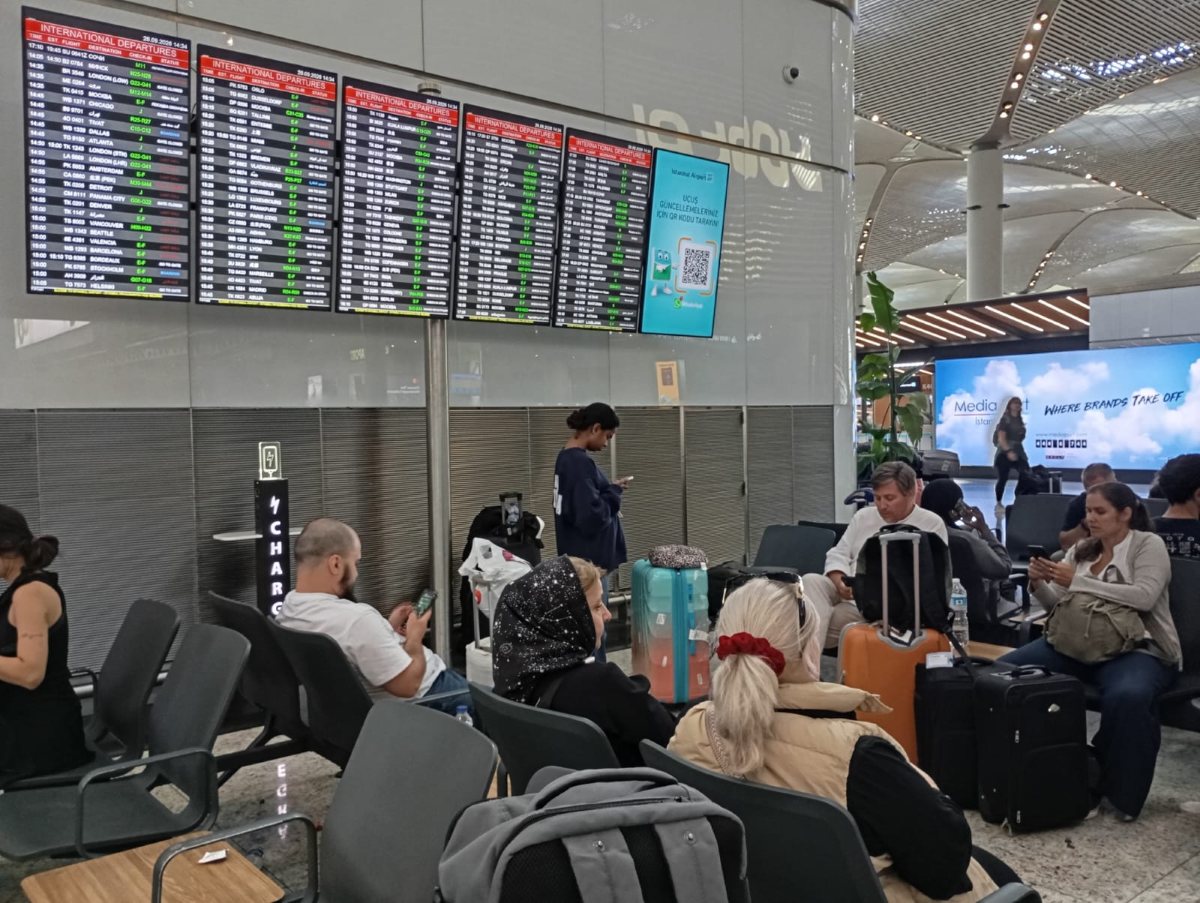 Asia airports disruption - travel and tour world Asia airports disruption