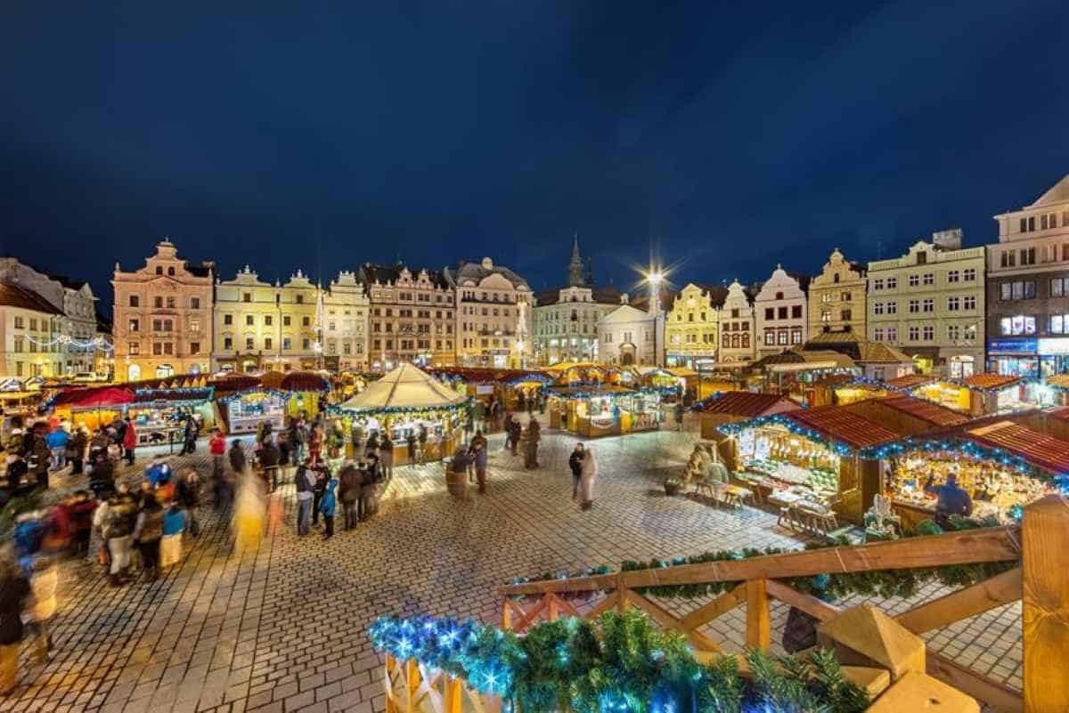 Czech - travel and tour world Czechia draws travellers beyond prague