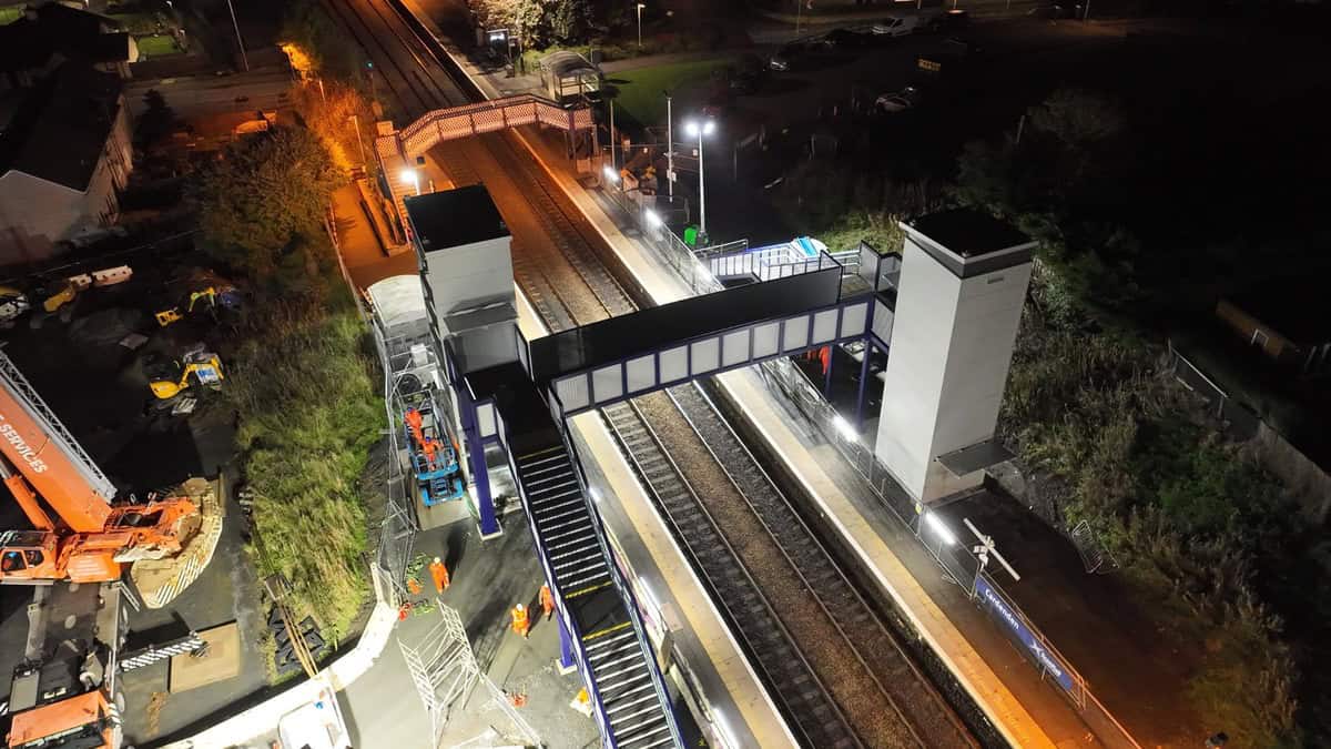 Fife railway electrification works at cardenden station in scotland - travel and tour world Cardenden footbridge