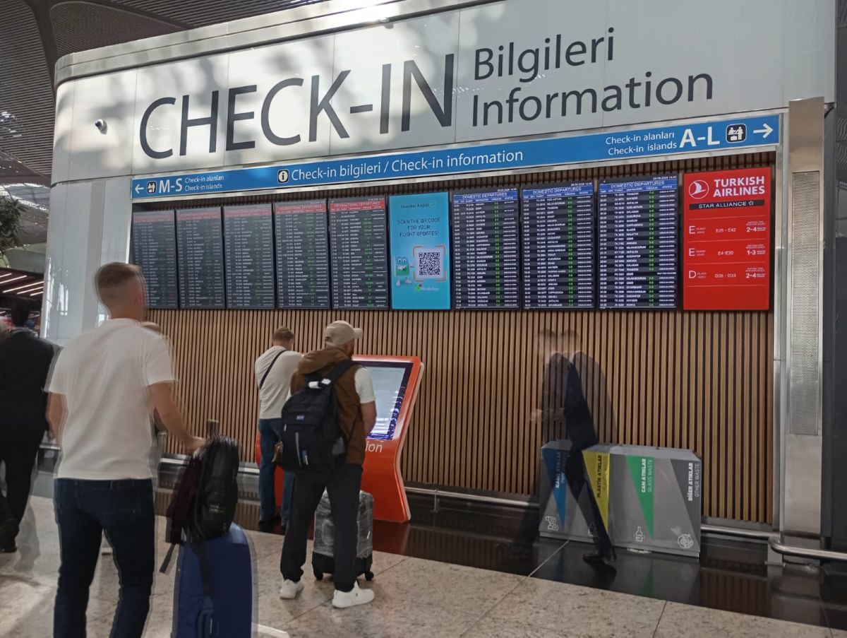 Gulf airports disruption