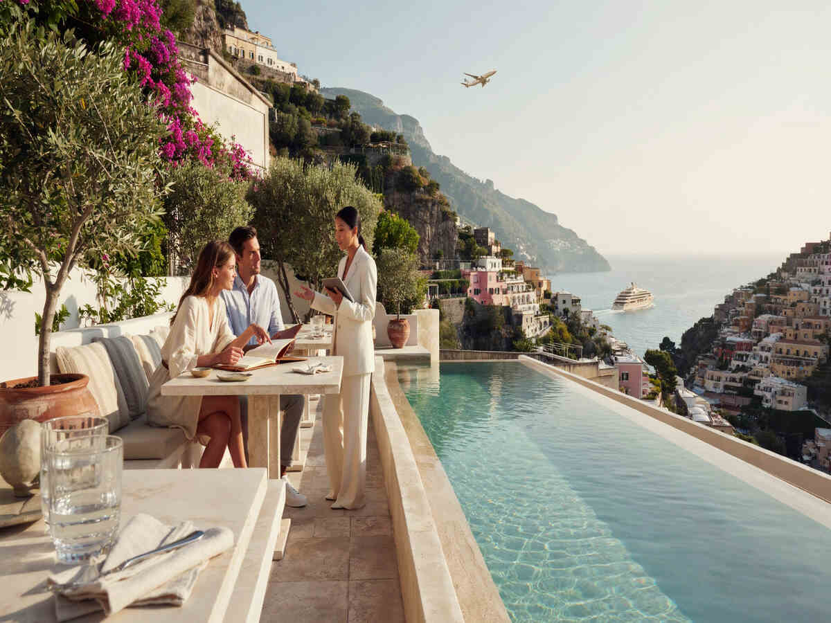 Luxury travel revolution 2027 in italy - travel and tour world Luxury travel 2027 with premium hotel, private yacht and travel advisor in italy.