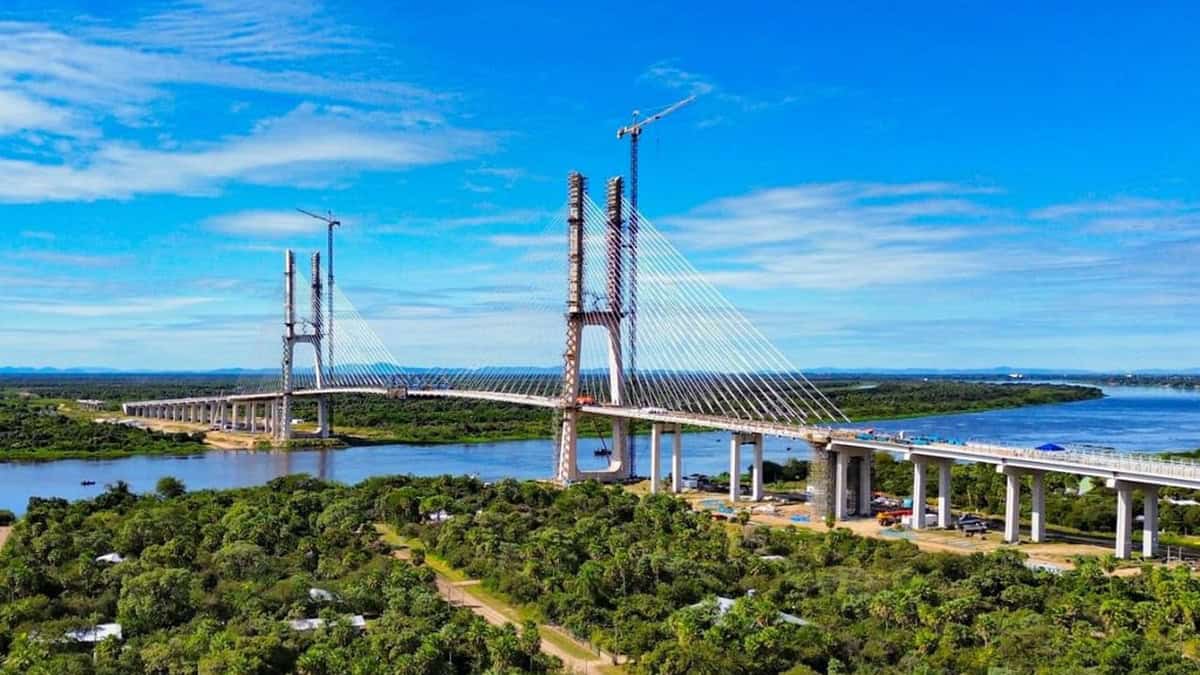 Bioceanic bridge
