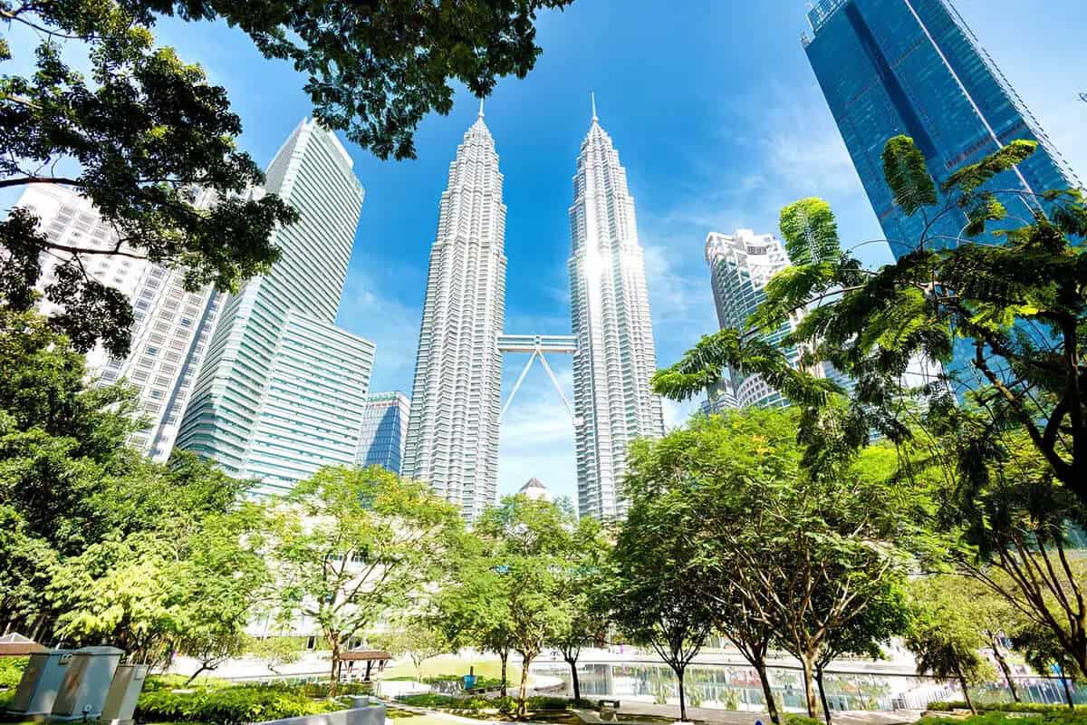 Petronas twin tower in tourism malaysia - travel and tour world Tourism malaysia
