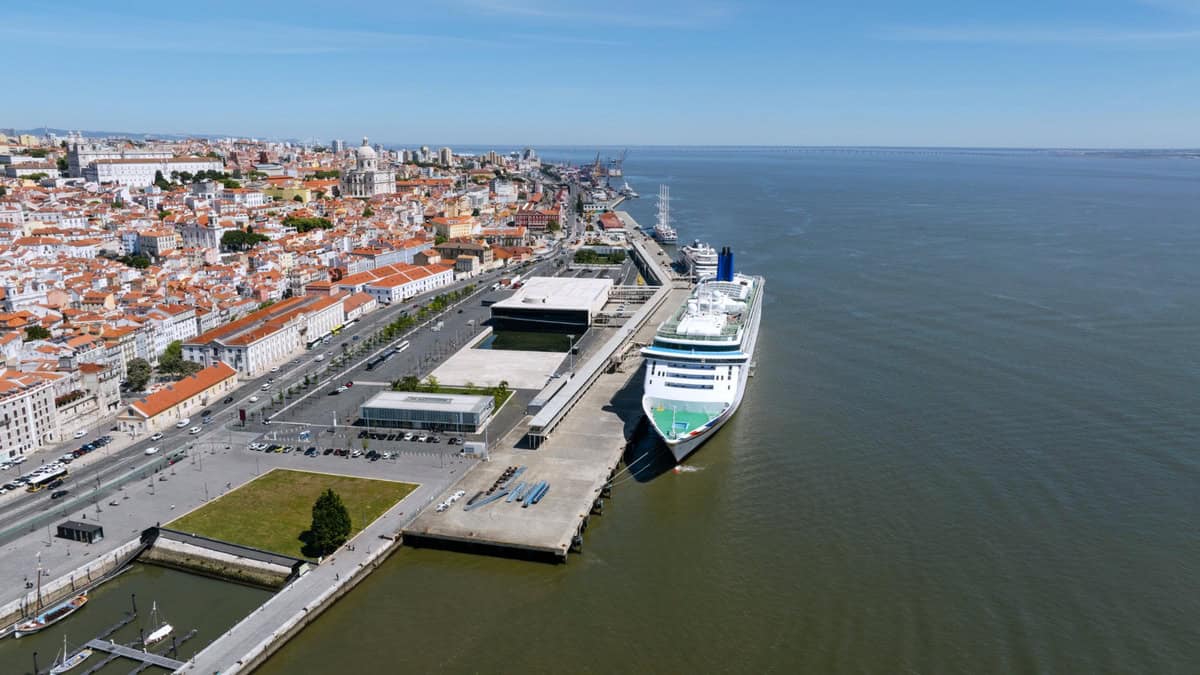 Lisbon cruises